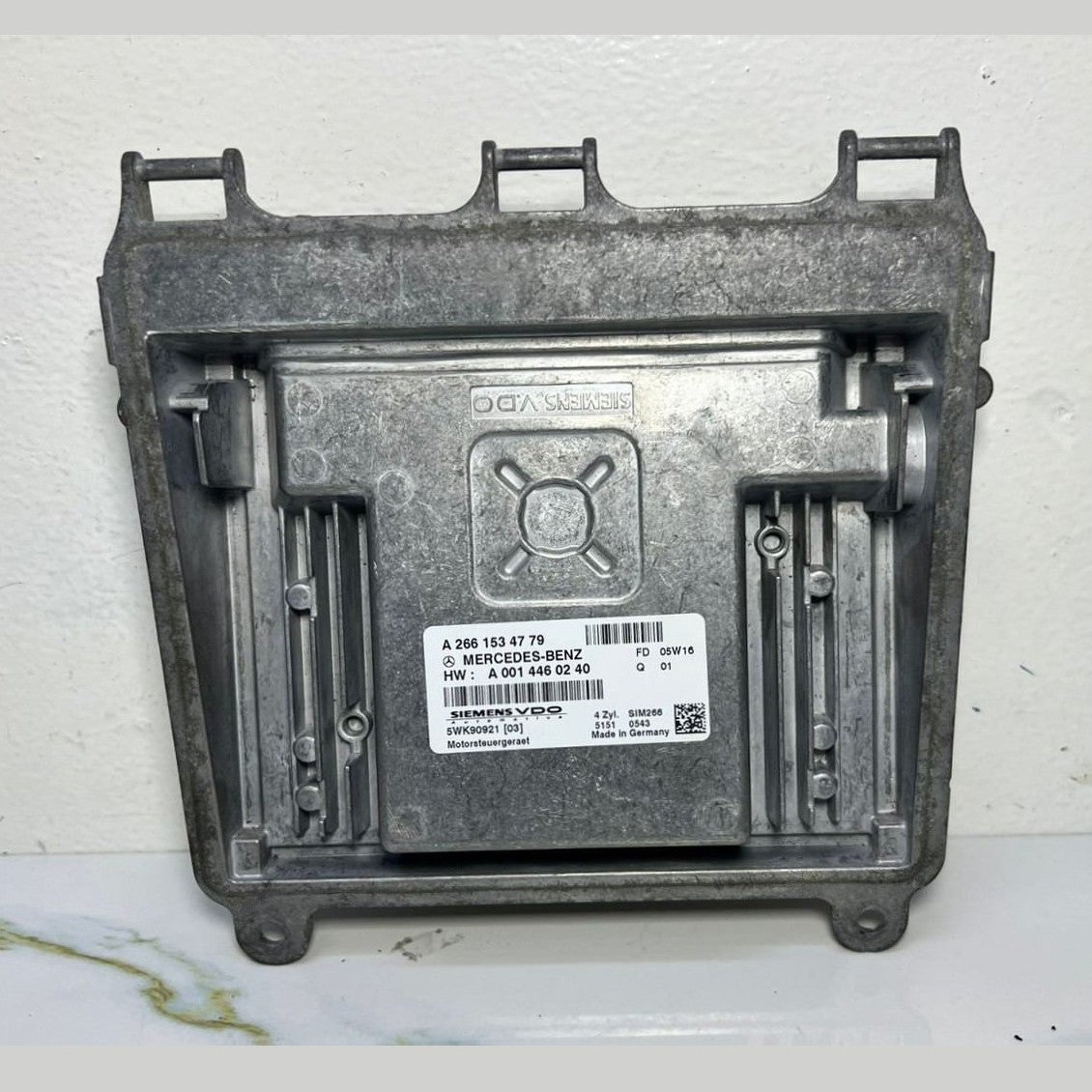 Mercedes-Benz Engine Control Unit A 266 153 47 79