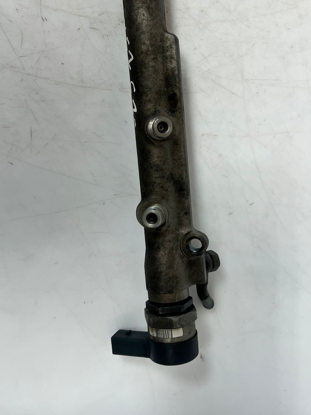 2002-2005 BMW 745i 7 Series E65 E66 E67 E60 E83 X3 Fuel Rail INJECTOR 7795514 