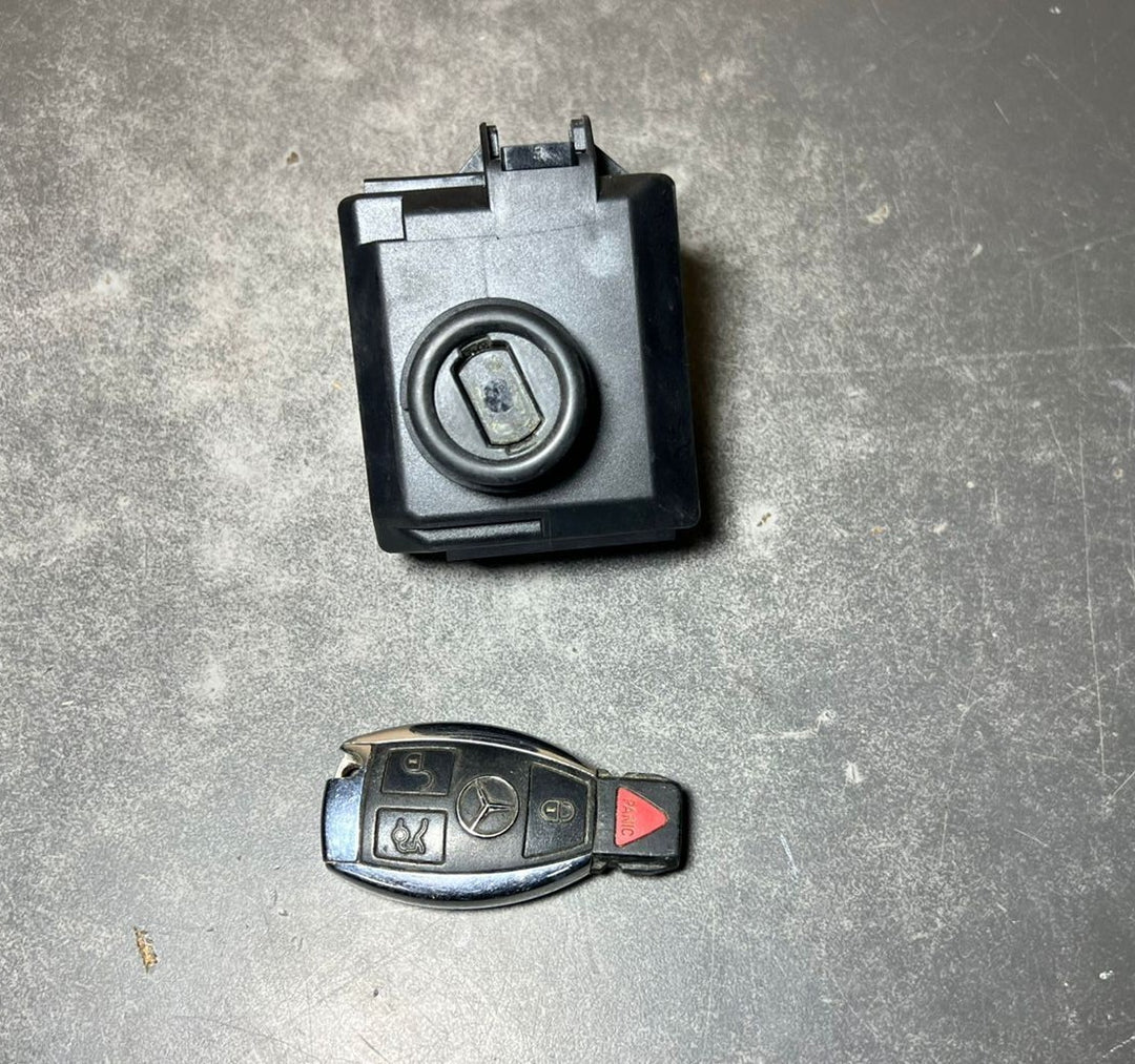 08-14 Mercedes W212 E-Class Ignition Switch Module Unit W/key A212 9055200 OEM