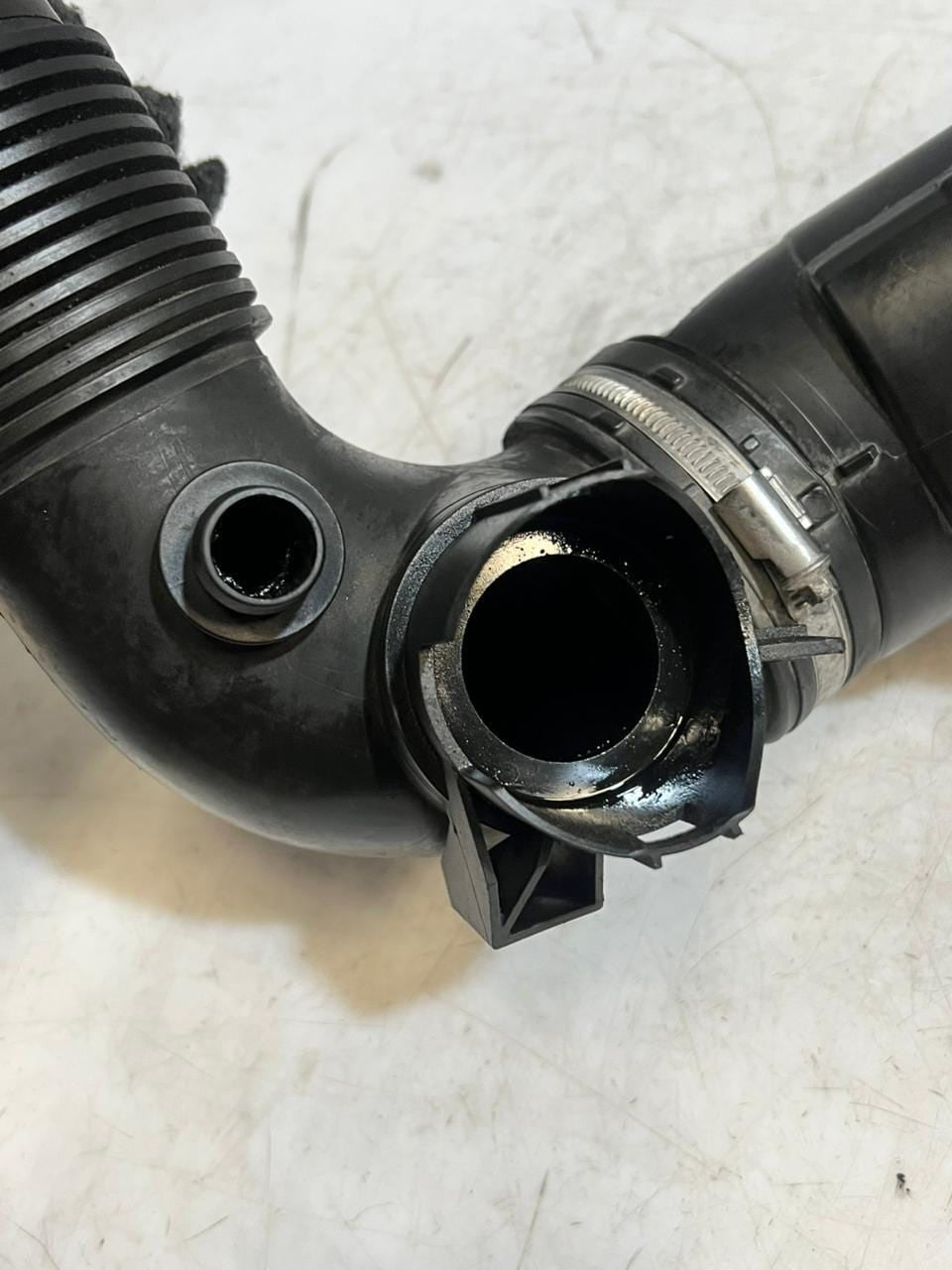 2011-2016 BMW F10 F11 F07 F18 GT 528i 535i Air Intake Duct LINE PIPE 7612094 OEM