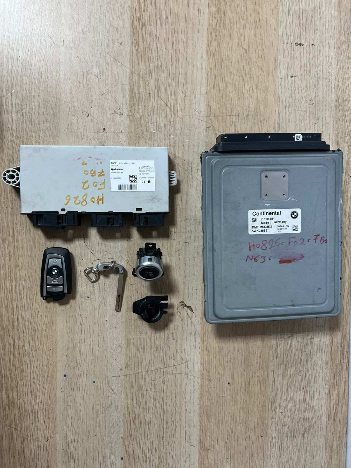 2011-2012 BMW 750i N63 4.4 F02 Engine Control Module 7619884 ECU SET