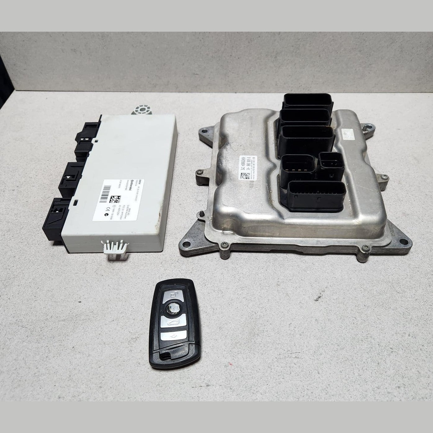 2012-2017 BMW 320i F10 F25 F30 N20 Engine Control Unit DME ECU Set 8606306 OEM