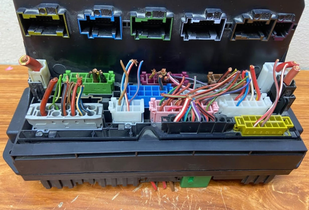 2009-2016 Mercedes-Benz E-Class Sam Control Unit A2129008507