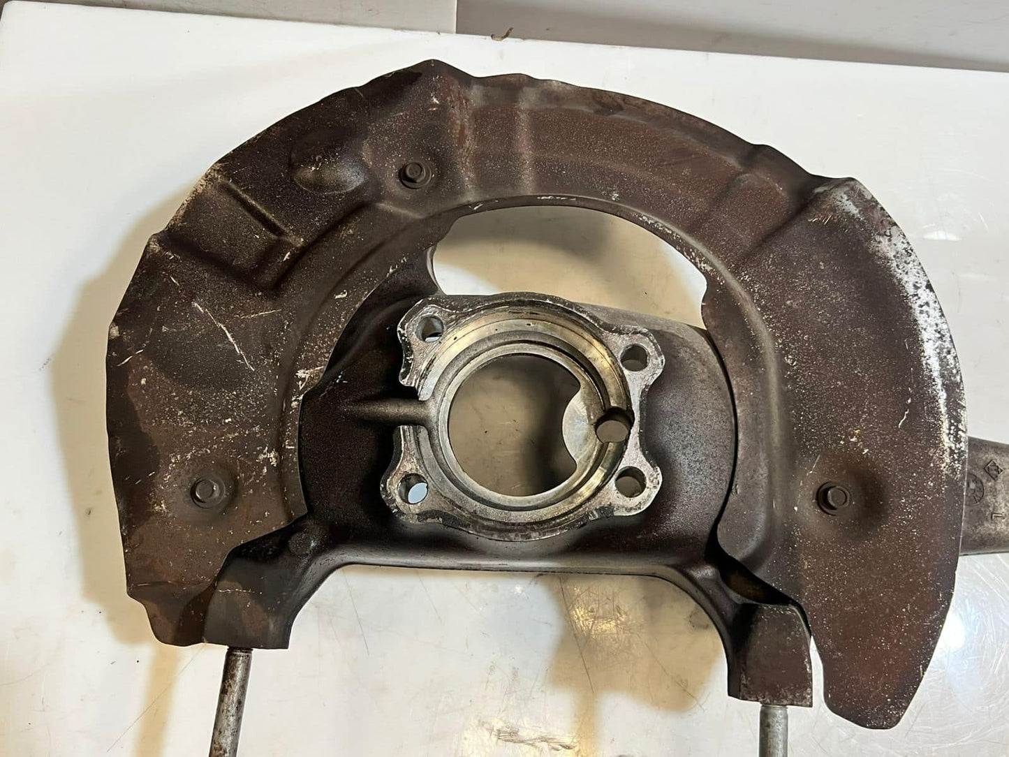 2011-2016 BMW M5 M6 F10 F12 F13 F06 Front LEFT Steering Knuckle 2284053 OEM