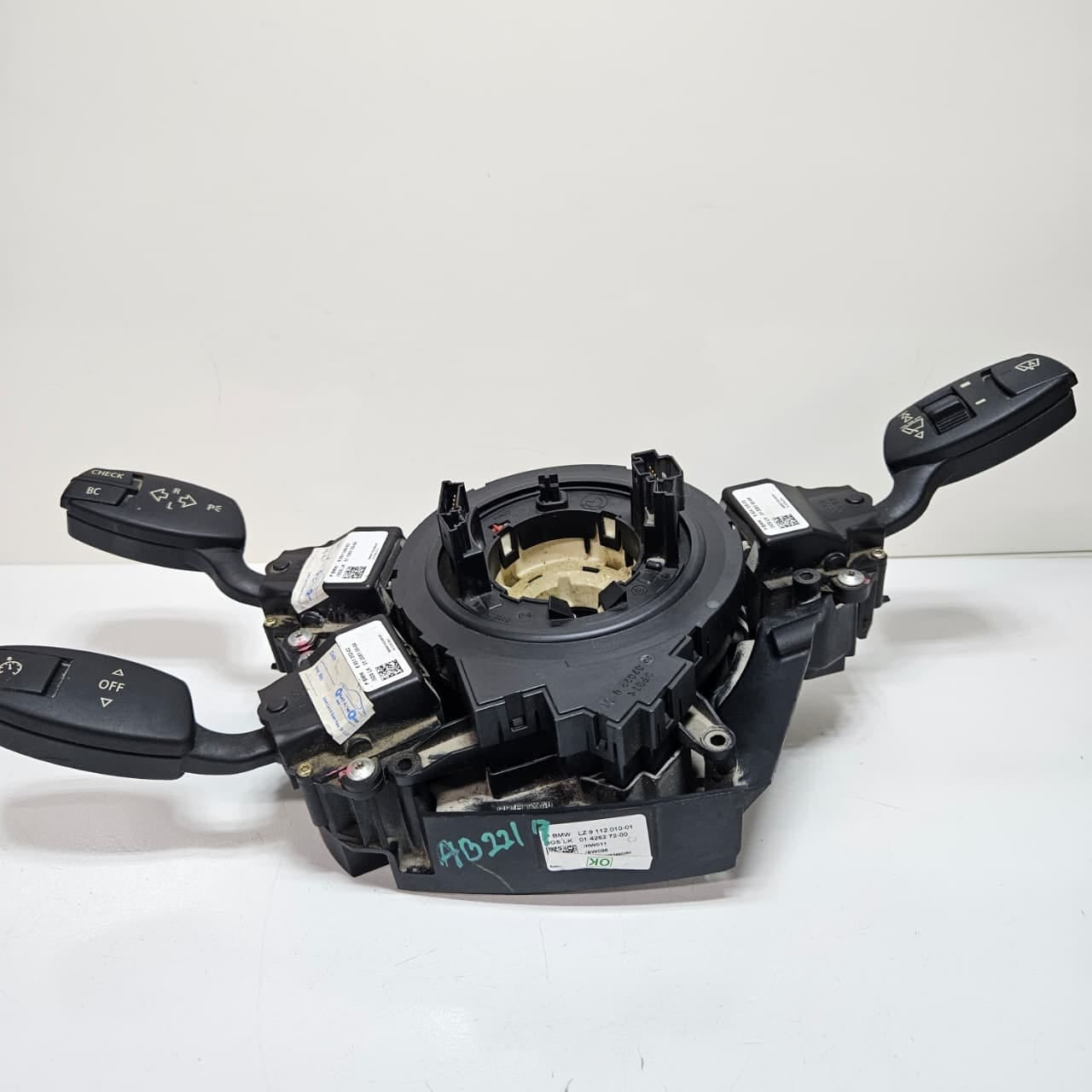 OEM BMW 5 6 Series E60 E61 E63 E64 Steering Column Switch Unit 9112032
