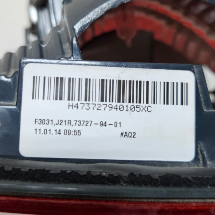 7372794-2012-2016 BMW  3 Series F30 F31 328i Rear Right trunk lid Taillight OEM