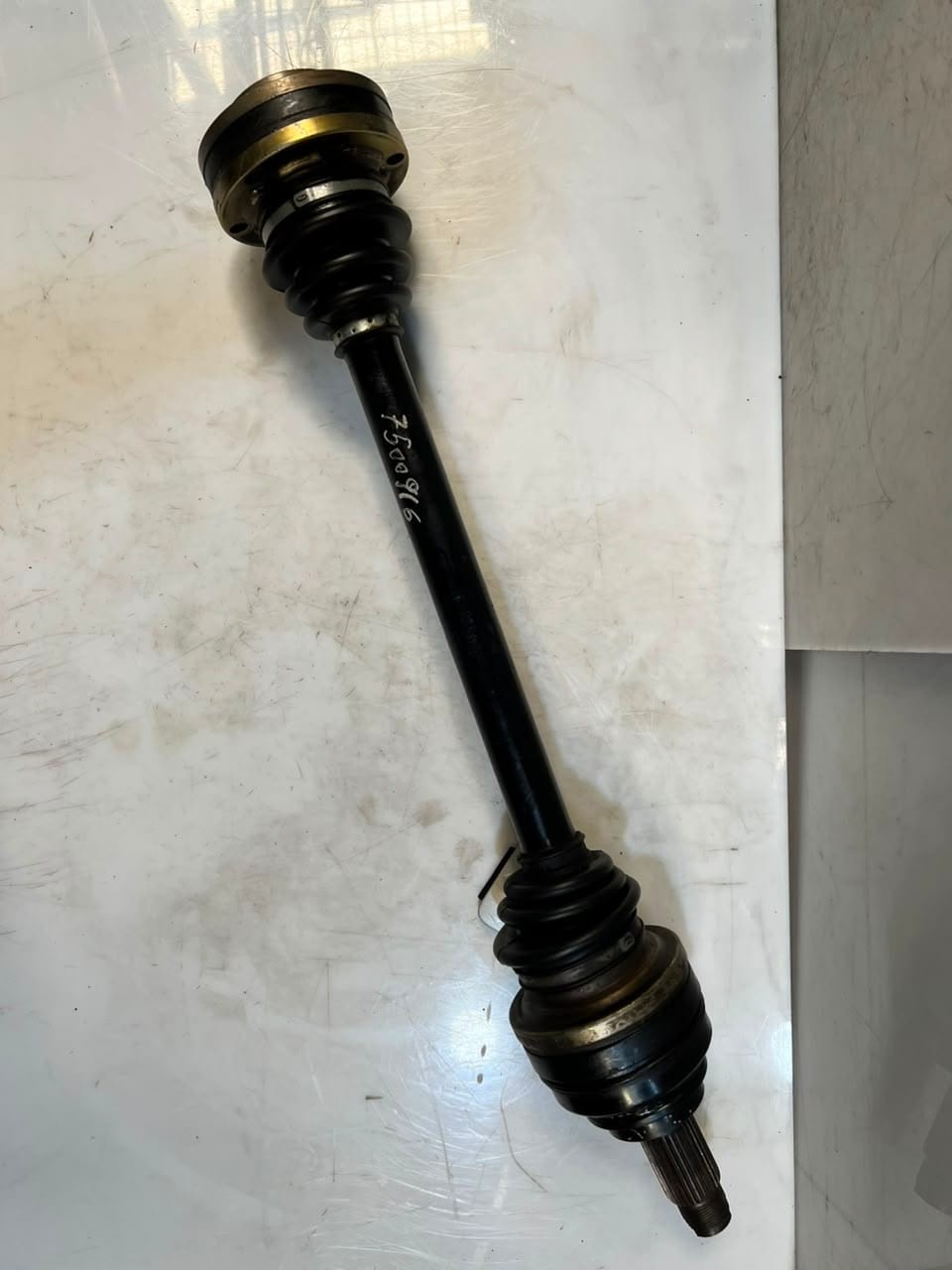 1999-2006 BMW X5 E53 Rear Output Drive Shaft AXLE 7500916 OEM