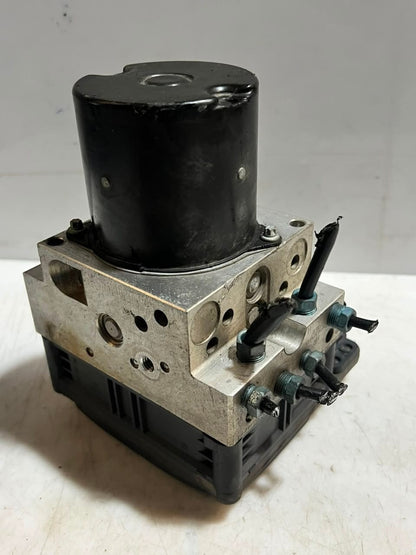 2010-2015 BMW 5 7 Series F01 F02 F07 Gran Turismo 740i ABS Pump 6795069 OEM