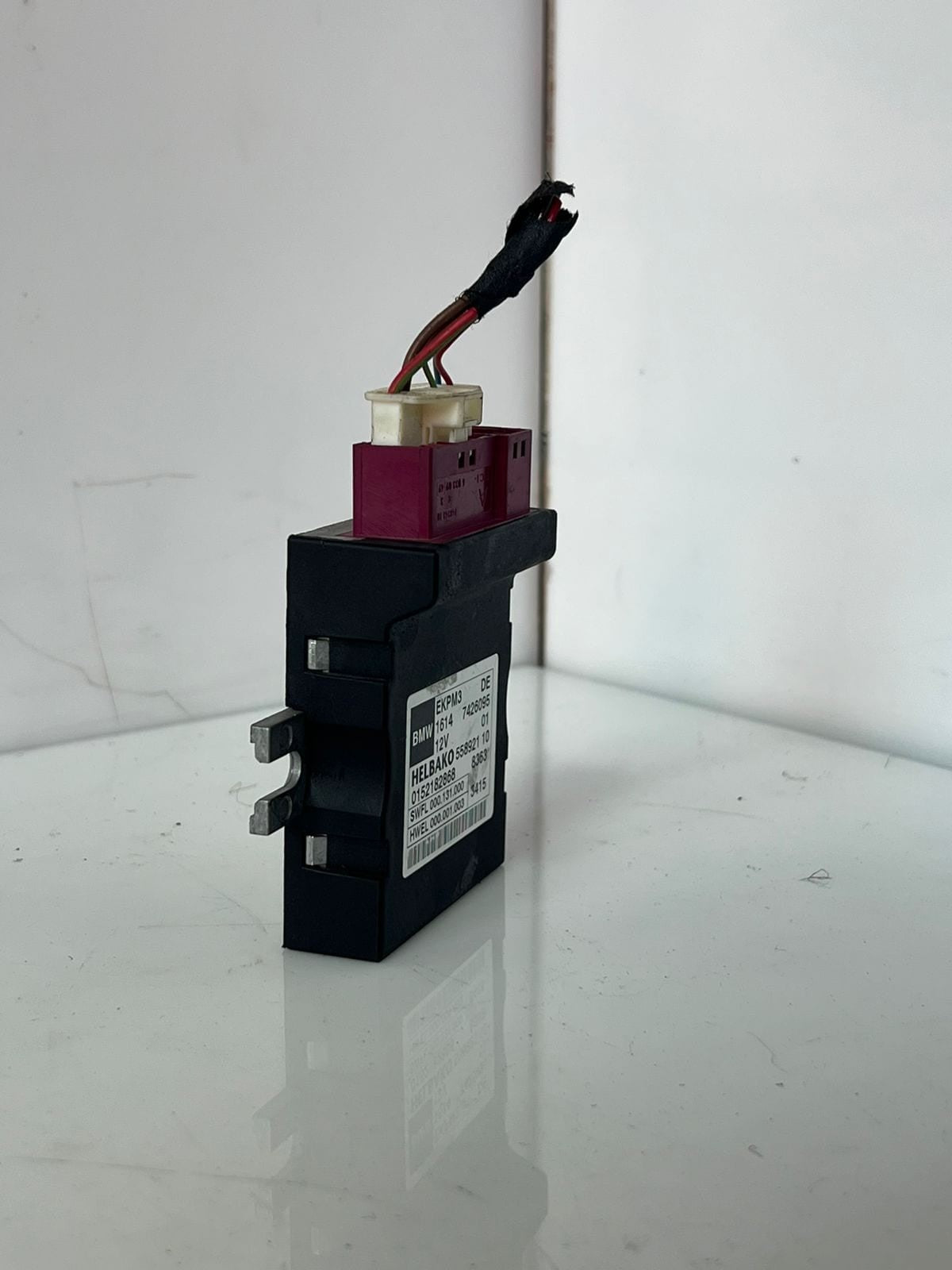 2015-2018 BMW X4 xDrive28i Fuel Pump Control Module 7426095 OEM