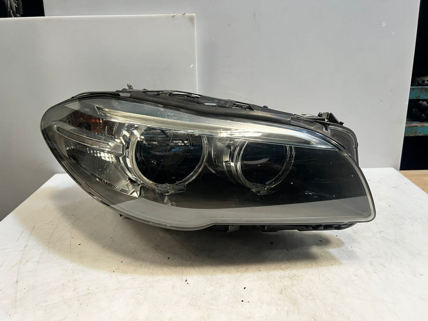 BMW 5 Series F10 F11 Xenon Adaptive Headlight FR ECE Bi Xenon 7317134 7317133