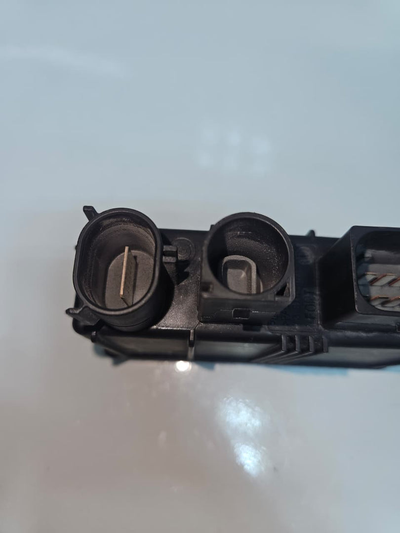 BMW F20 LCI F21 F22 Integrated Supply Control Module Unit 8647255