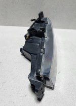 Bild in die Galerieansicht laden, 2016-2019 BMW 750i Front Right Led Fog Lamp 7342954 7 Series G11 G12