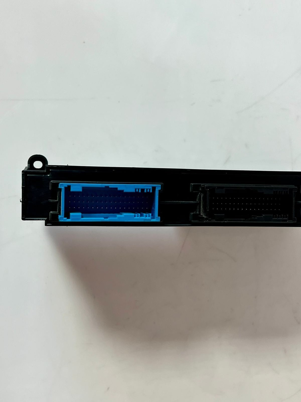 BMW X3 F25 Body Control Module ECU Junction Box JBBFE III V9 9286129