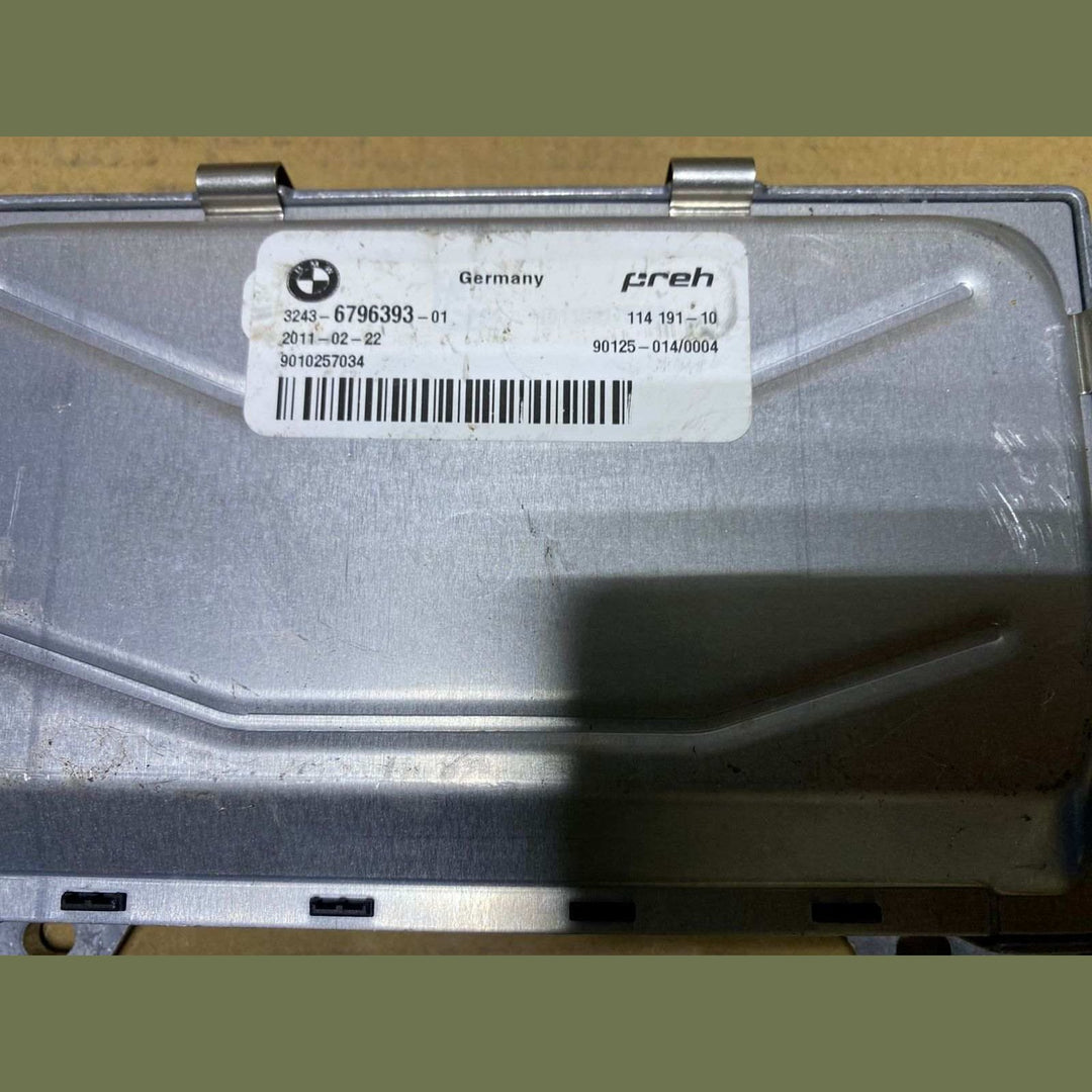 BMW  5 Series F07 F10 and 7 Series F01 F02 Steering Control Unit 6796393