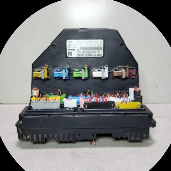 2010-2015 Mercedes-Benz C250 Front Sam Fuse Relay Box Module A2129009805