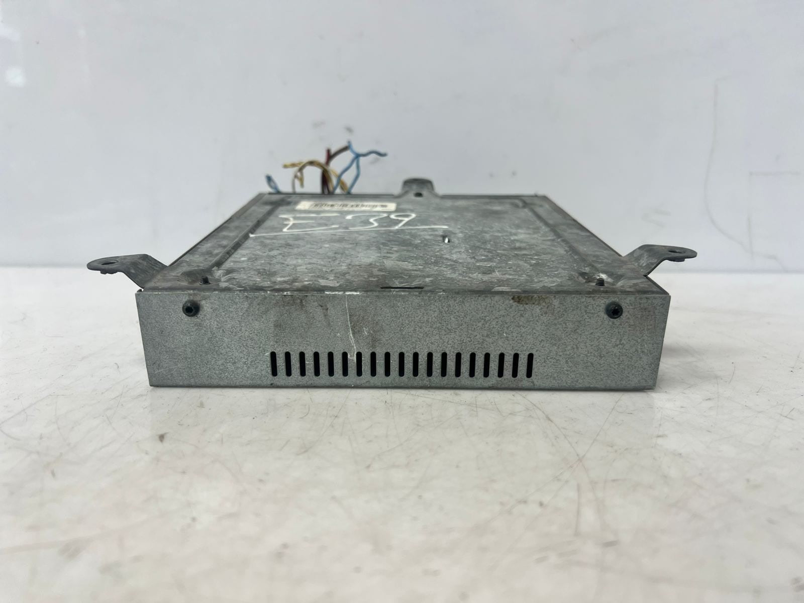 2001-2003 BMW 525i E39 5 528i 530I Series Audio Amplifier 8362444 OEM