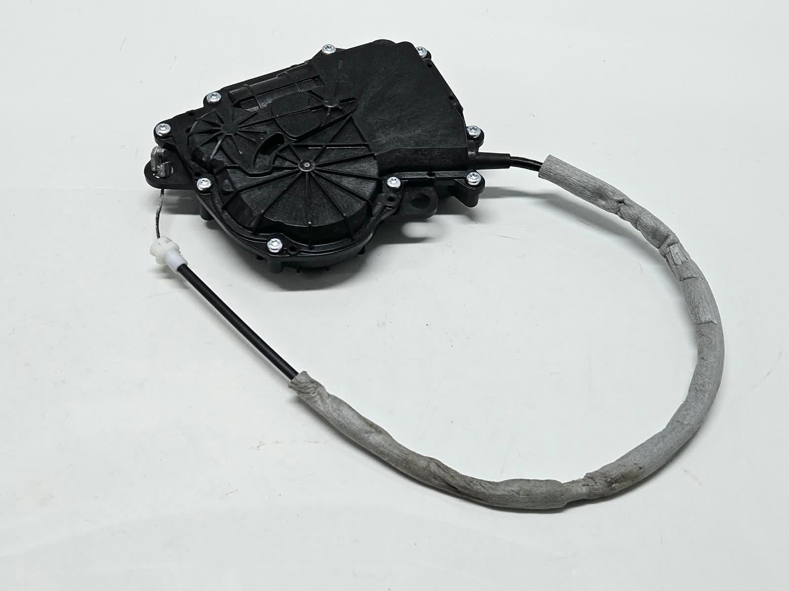7430626-2018-2025 BMW X5 G05 RHD Tailgate Boot Lock Latch Actuator Motor OEM