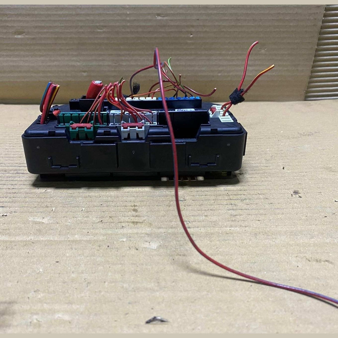 2012-2016 BMW 328i Fuse Box 9224879 3 Series F30, 1 Series F20, and 7 Series. Fr