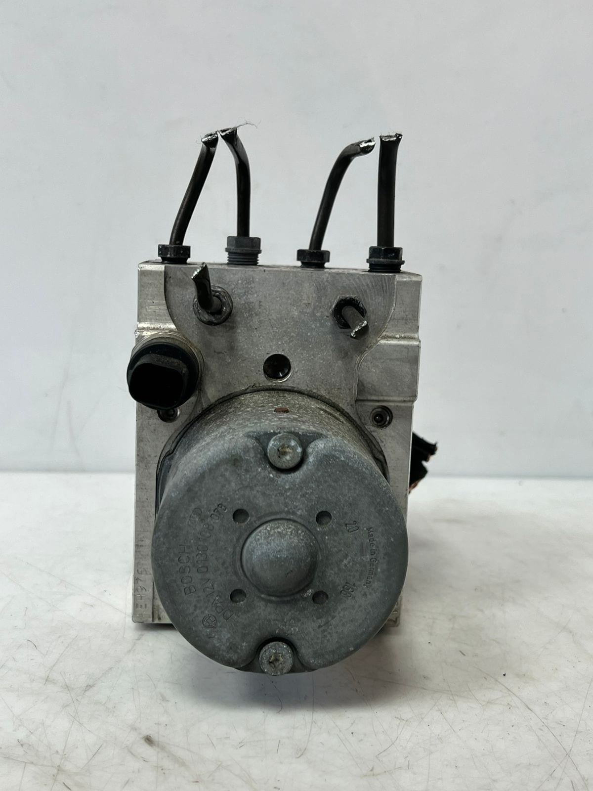 2001-2003 BMW 530i 540I E39 5 Series Abs Pump 6769537 OEM