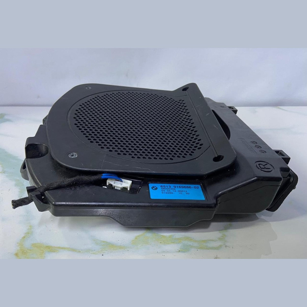 OEM BMW 528i 535i 550i RIGHT Central HiFi Subwoofer 9169686