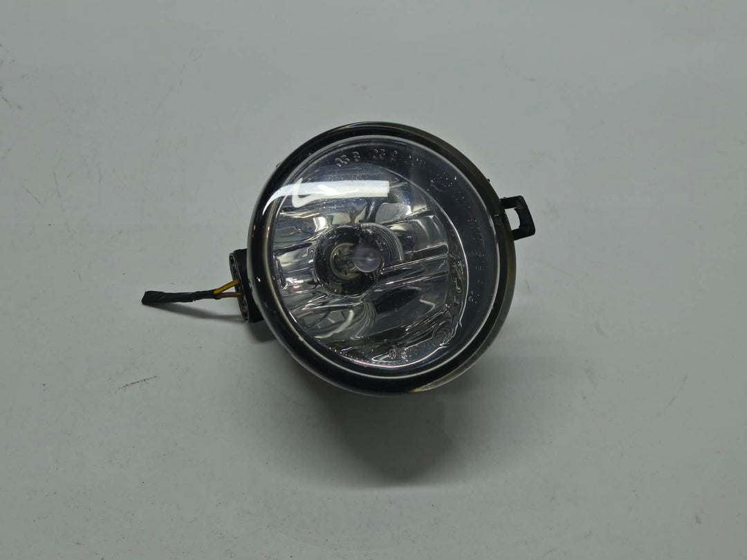 7238790-2010-2014 BMW X3 F25 Front Bumper Right Side Fog Light Lamp OEM
