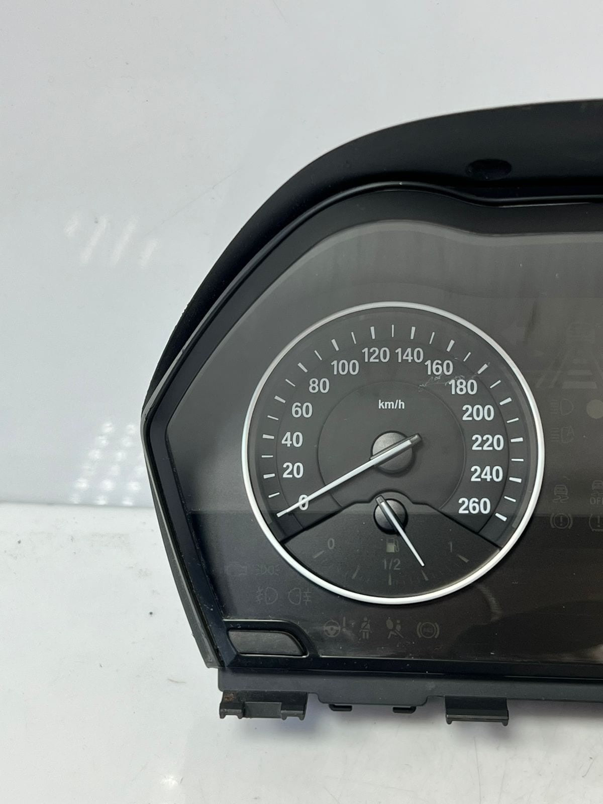 2012-2020 BMW 118i 1-Series F20  N13B16 SPEEDOMETER Instrument Cluster 9285592