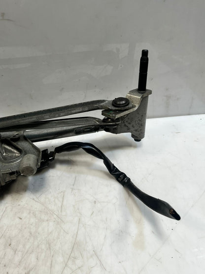 2010-2015 BMW X1 E84 Front Windshield Wiper Motor And Linkage 2992466 OEM