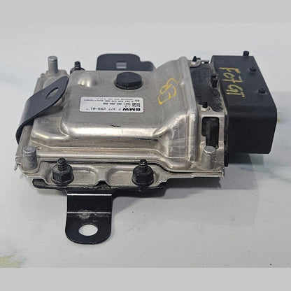 OEM BMW F07 GT 530D DEF PUMP EMISSION CONTROL  MODULE 7377299