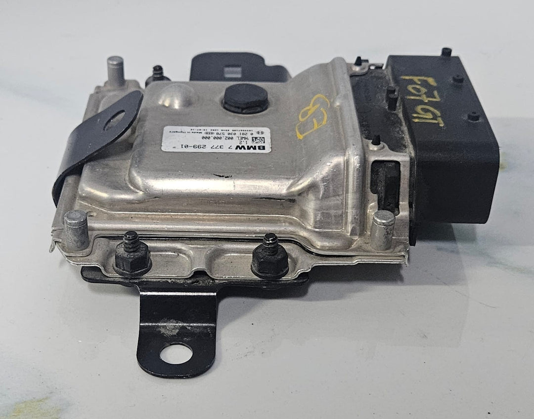 OEM BMW F07 GT 530D DEF PUMP EMISSION CONTROL  MODULE 7377299