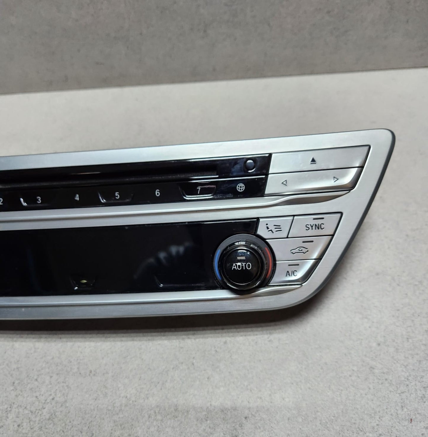 2017-2019 BMW 740i Climate Control Panel 6819174 7 Series G11 LCI and G12 LCI 
