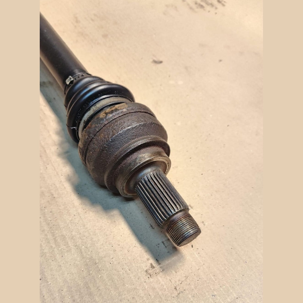2008 BMW 530i Rear Driveshaft 7580166 5 Series E60 E61 535i and 530i xDrive 