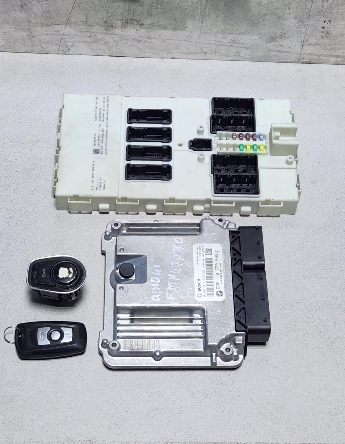 BMW Engine Control Unit 8570933 F20 F21 1 Series and F30 320D ECU SET 2.0D 2014