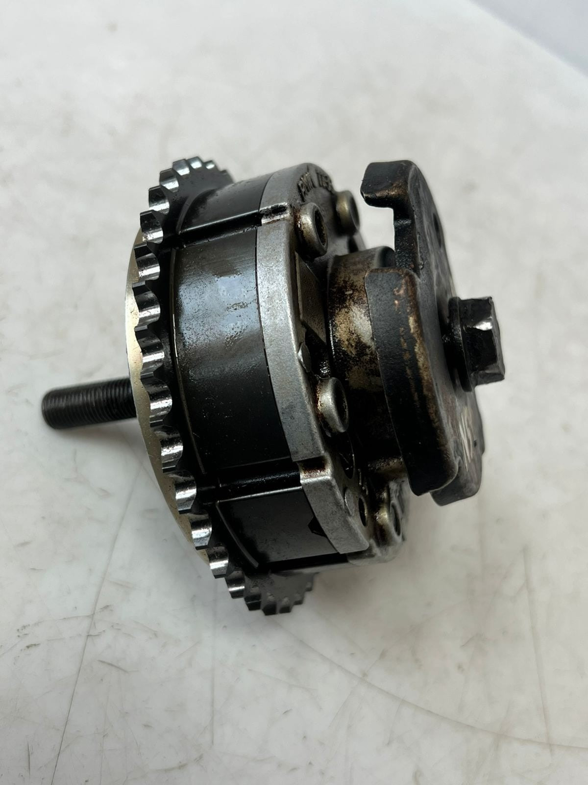 2007-2011 BMW 335i 135I 740I Z4 N54 E60 Intake Camshaft Adjuster 7540347 OEM