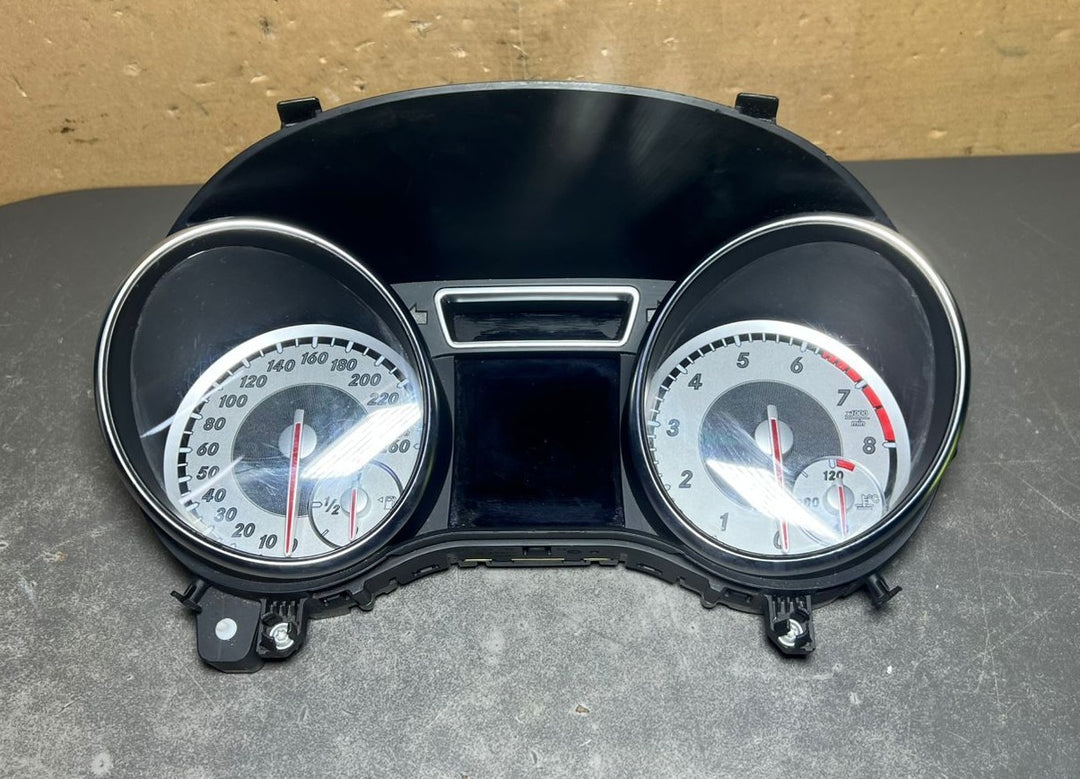 14-17 Mercedes-Benz W117 CLA 250 Instrument Cluster Speedometer A117 9007301 OEM