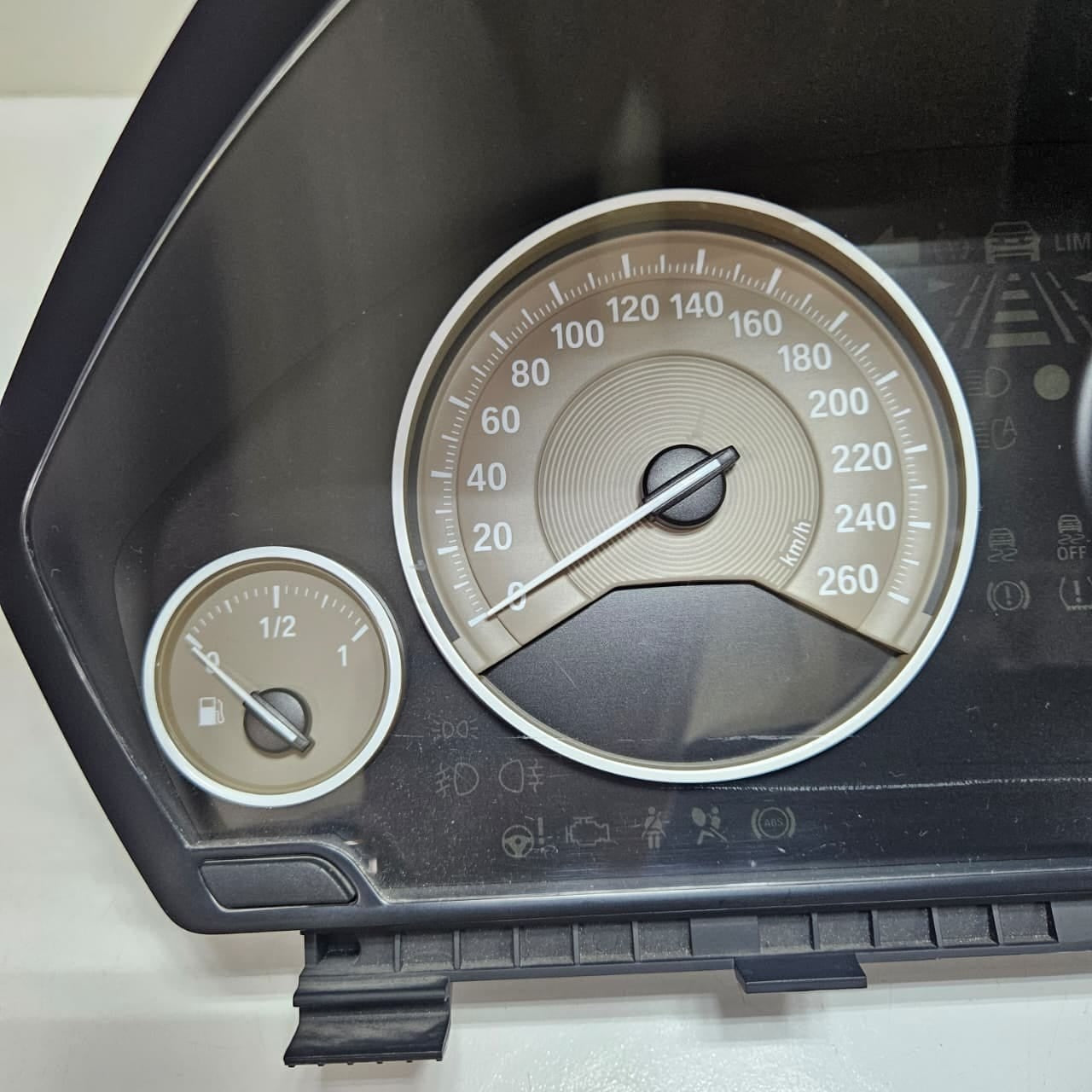 2014-2016 BMWF30 F32 F33 F36 328i Speedometer Instrument Cluster 9232895