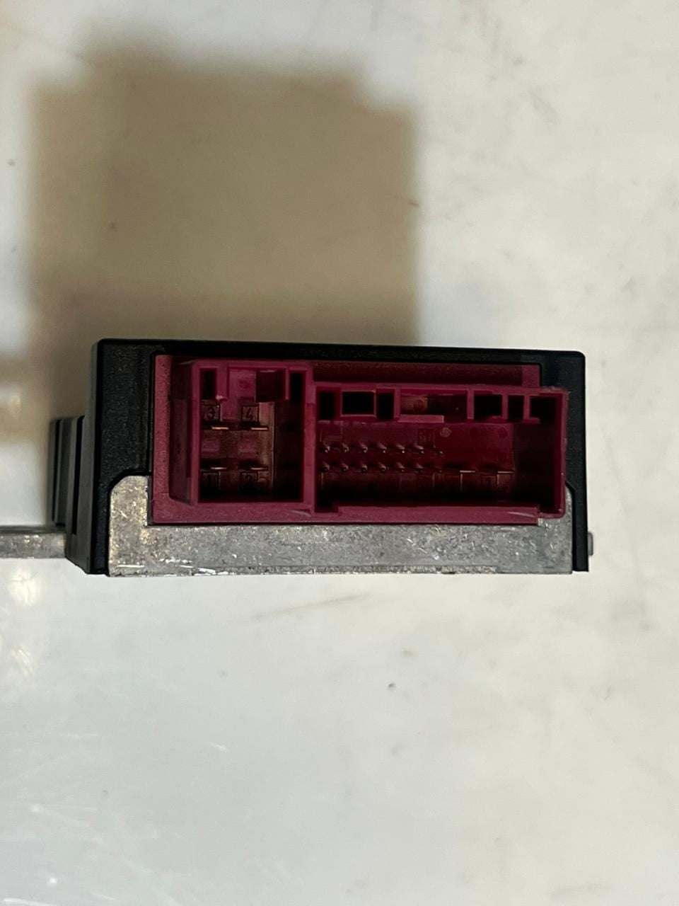 2014 BMW 228i F10 F2 F22 F23 F25 F30 F31 Fuel Pump Control Module 7371832 OEM