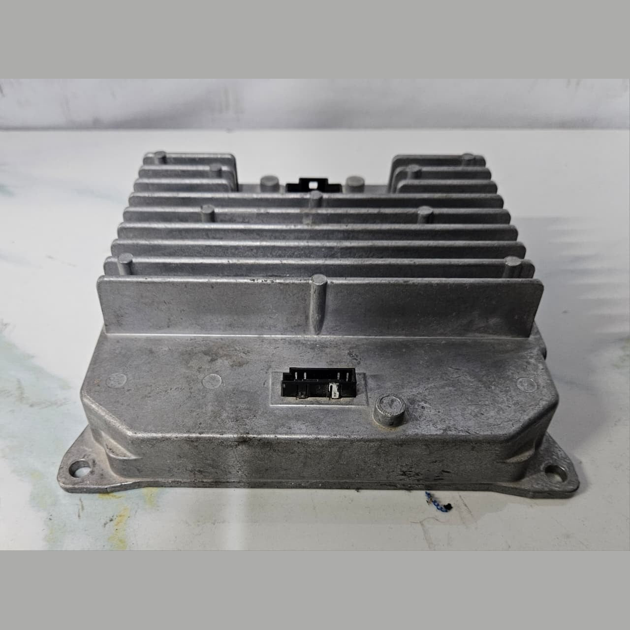 OEM BMW 2016-2019 G11 G12 G30  POWER CONTROL MODULE PCU 500   9330190