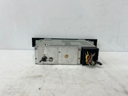 BMW C33 OCEANIA 12V DC NEGATIVE GND Business Radio 8362349 OEM