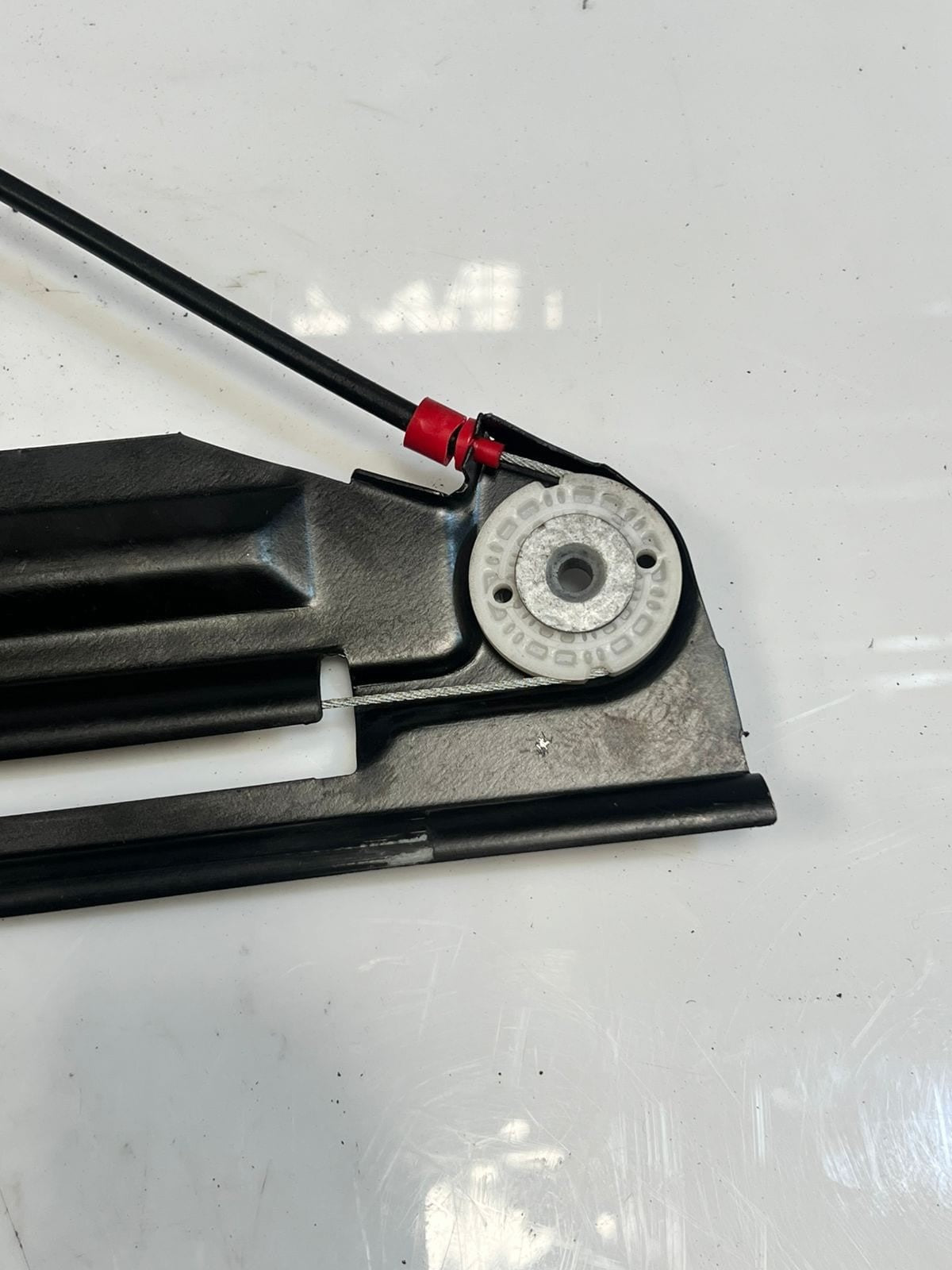 1999-2000 BMW M5 E39 5-Series Z8 FRONT LEFT Door Window Regulator Motor 8360511