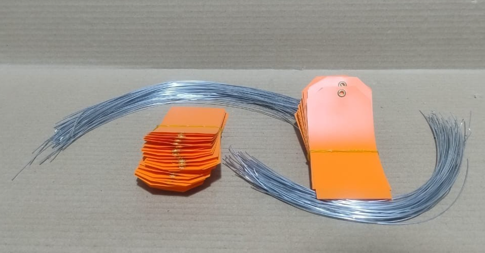 ACRYLIC TAG WITH METAL EYELET – THIN PLASTIC LABEL - IND/CRAFT ID TAG ORANGE