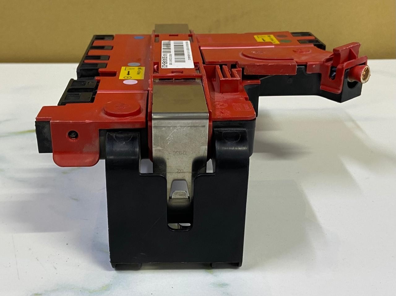 OEM BMW F10 F06 F12 F13 Battery Terminal Distribution Fuse Box 9240490