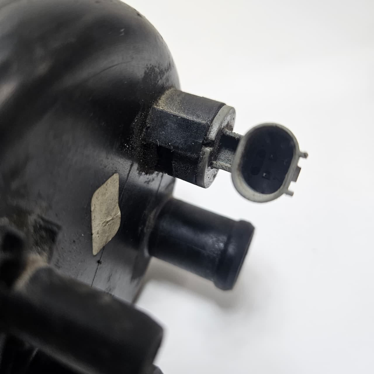 2006-2010 BMW X5 E53, 650i E64, 745i Power Steering Fluid Reservoir 6782538
