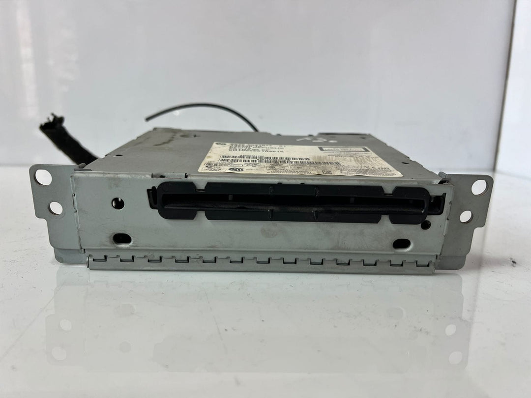 BMW 1' F20 F21, 2' F22 3 Series F30 Radio Navigation Head Unit 9341077 OEM 