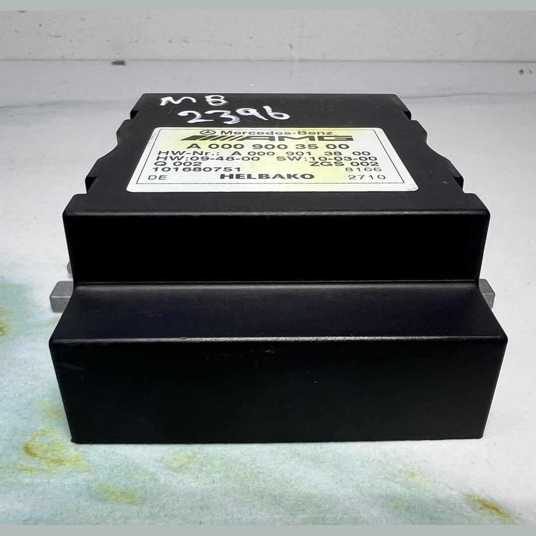 2011-2016 Mercedes E63 AMG Fuel Pump Control Module A0009003500 C63 W204, W218