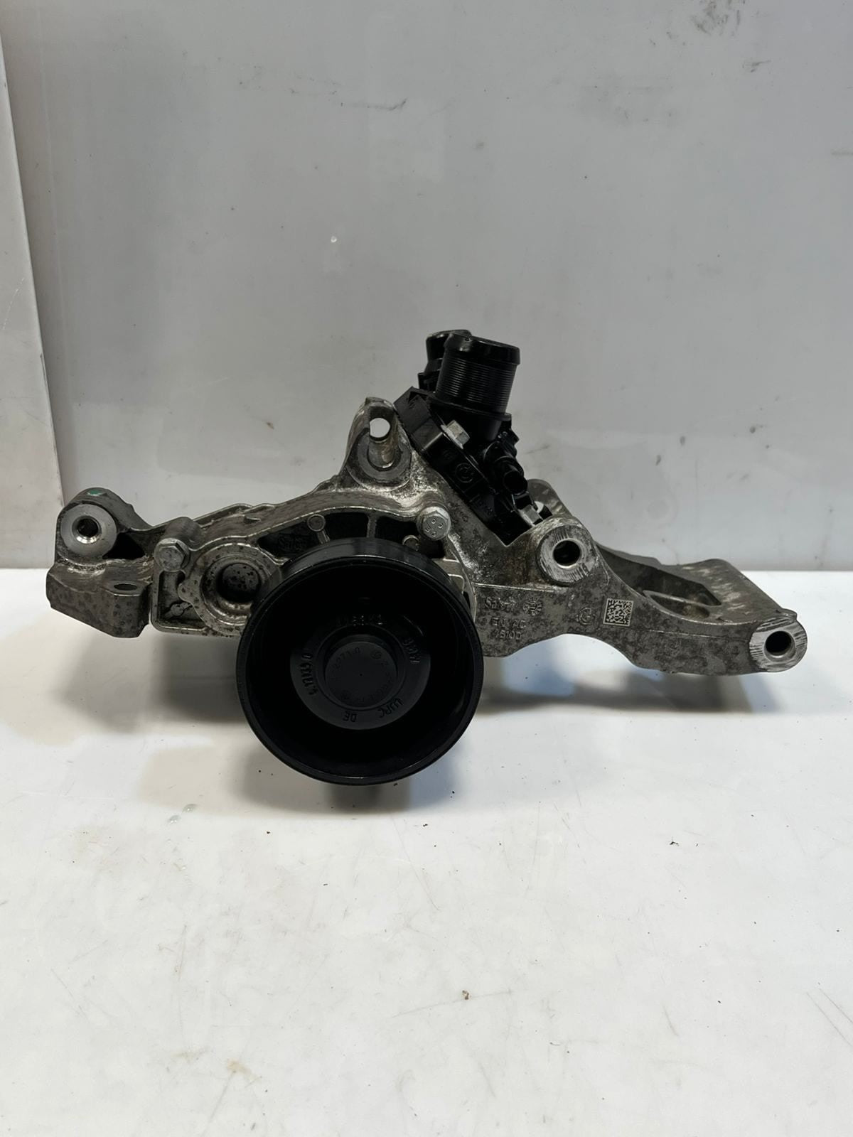 Mini Cooper F55 F56 F57 F45 F46 Coolant Water Pump Support Bracket 2381337