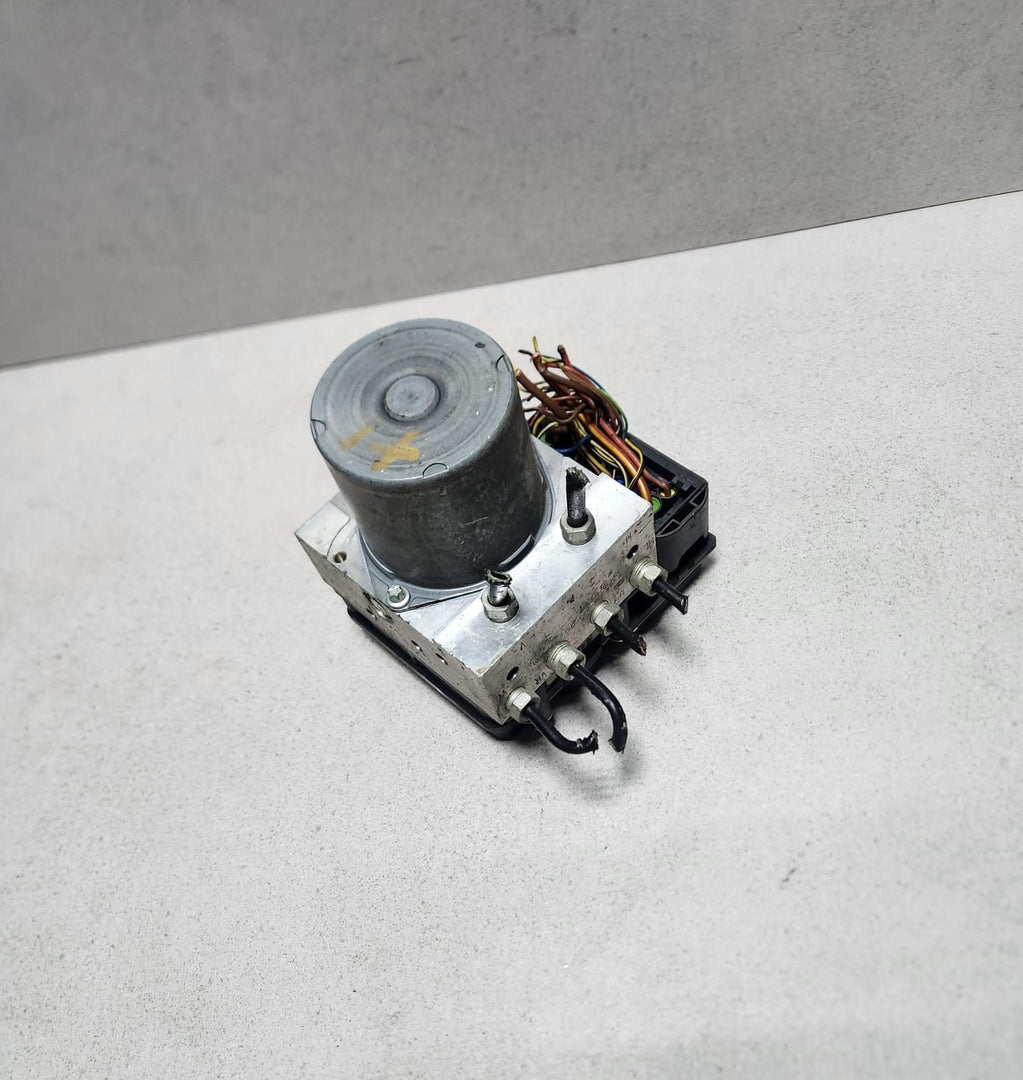 2010-2012 BMW X1 Abs Pump Hydraulic With Ecu 6795186 X1 E84