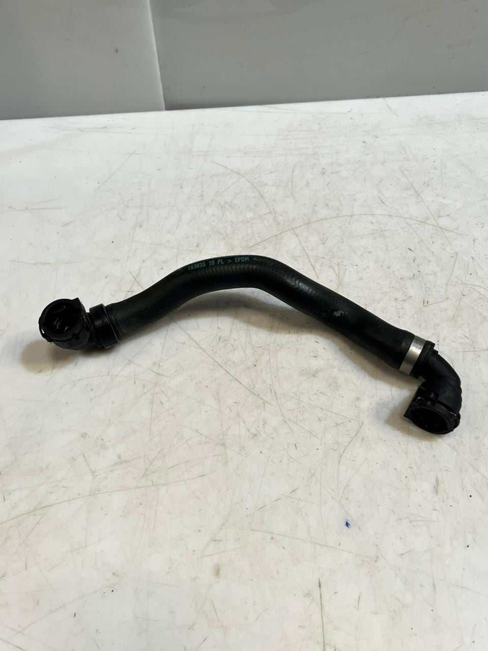 2020-2023 BMW M8 G14 G15 G16 G30 G31 G32 Gran Coupe Engine Coolant Hose 9308346