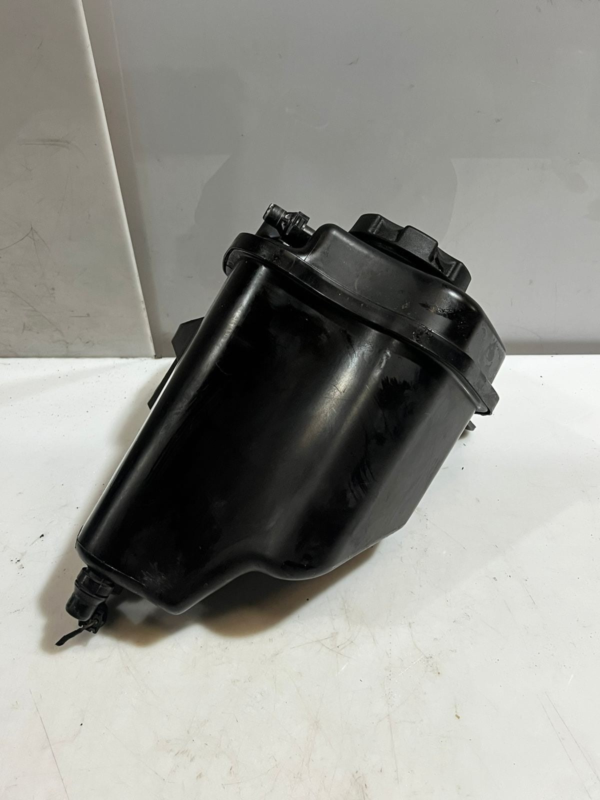 2008-2019 BMW X5 E70 F15 F85 X6 E71 F16 WATER Coolant Expansion Tank 7647290 OEM
