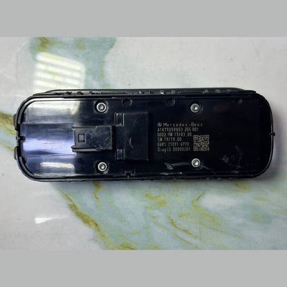 19-21 Mercedes A220 Front Power Window Switch A1679059803 CLA, G-Class, GLB GLA