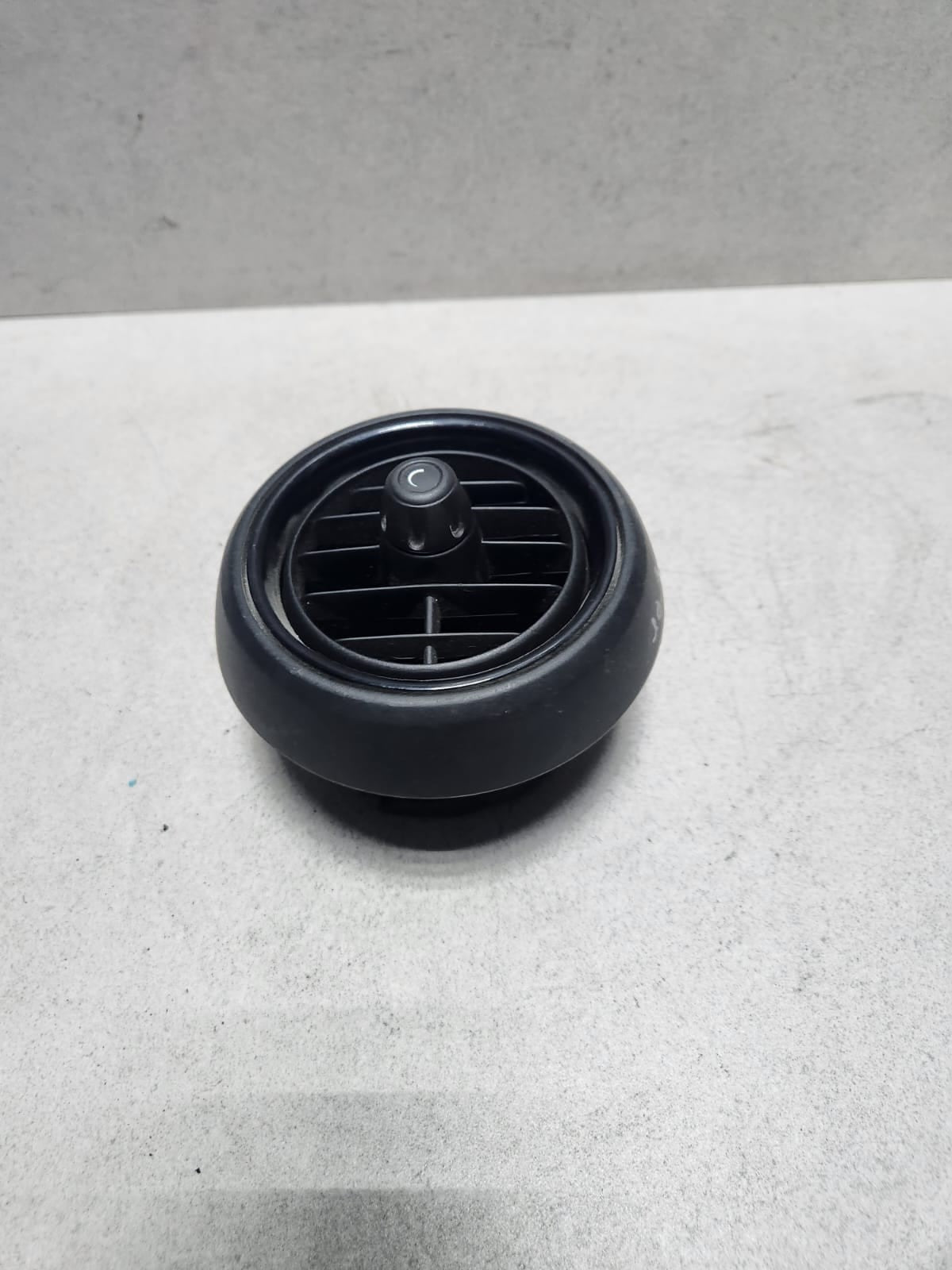 2015-2020 Mini Cooper Dashboard Air Vent Grille 9262413 F55 F56 F57